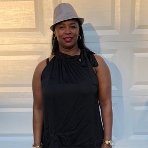 Meet your Posher, Pamela